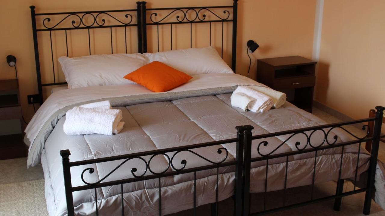 B&B Bassu Bosa Luaran gambar